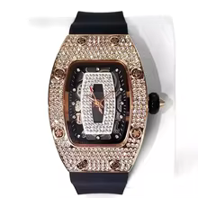 Tonneau Fashion Rose Frosted Diamond שעון נשים – קוורץ, רצועת סיליקון, 8 צבעים