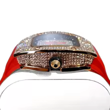 Tonneau Fashion Rose Frosted Diamond שעון נשים – קוורץ, רצועת סיליקון, 8 צבעים