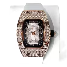 Tonneau Fashion Rose Frosted Diamond שעון נשים – קוורץ, רצועת סיליקון, 8 צבעים